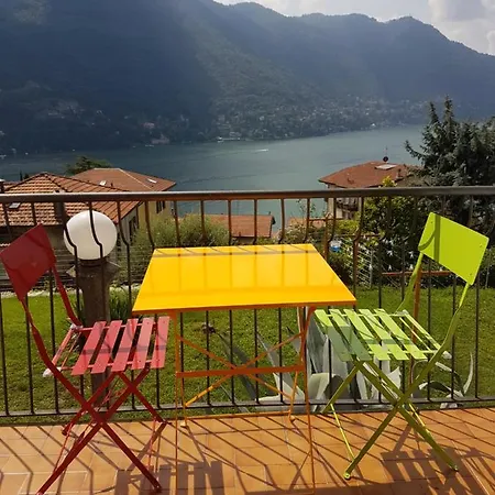 Flora Apartment Moltrasio Exterior photo